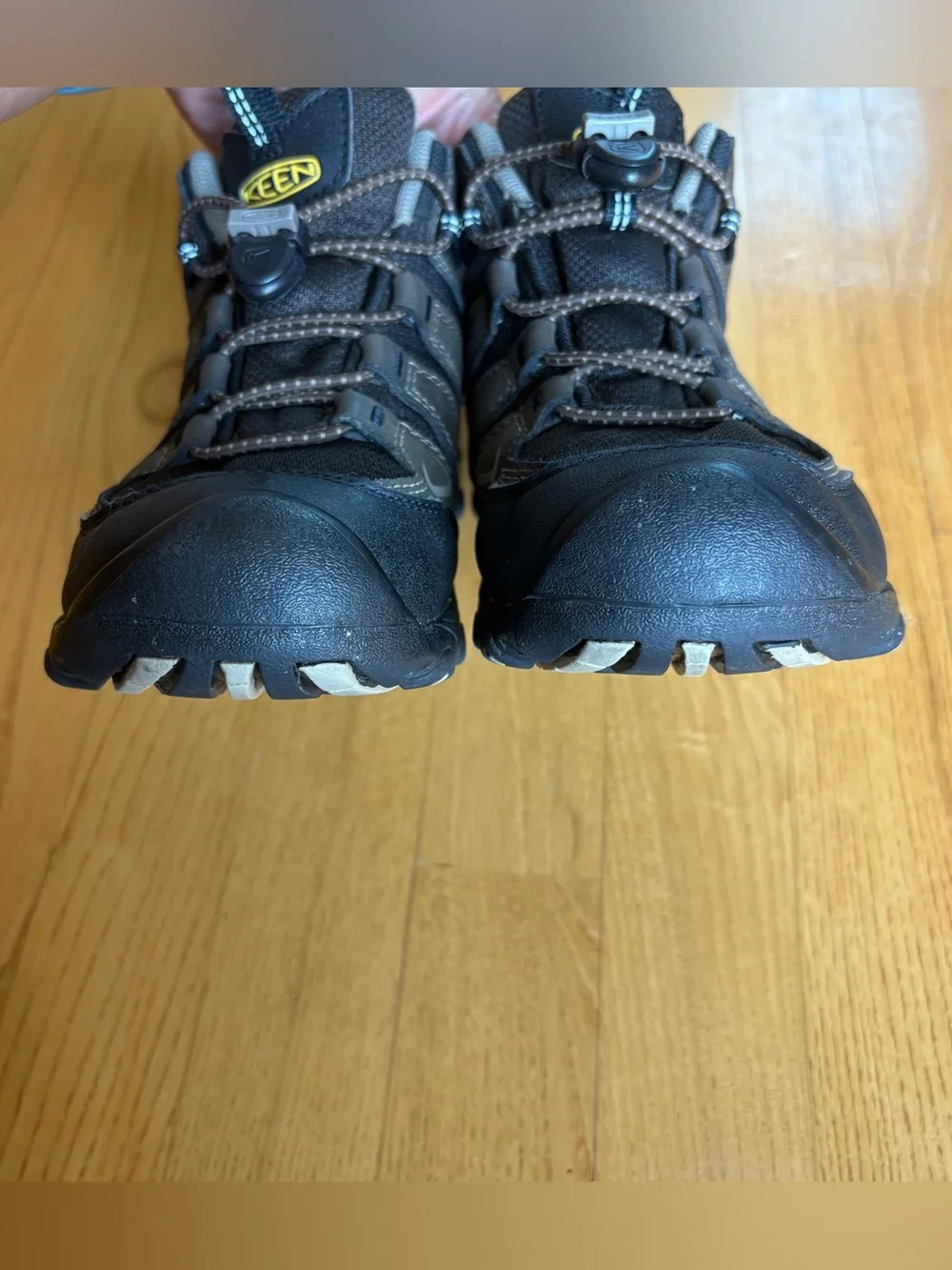 Keen Oakridge Mid waterproof hiking boots brown Black Kids Youth Boys Size 3